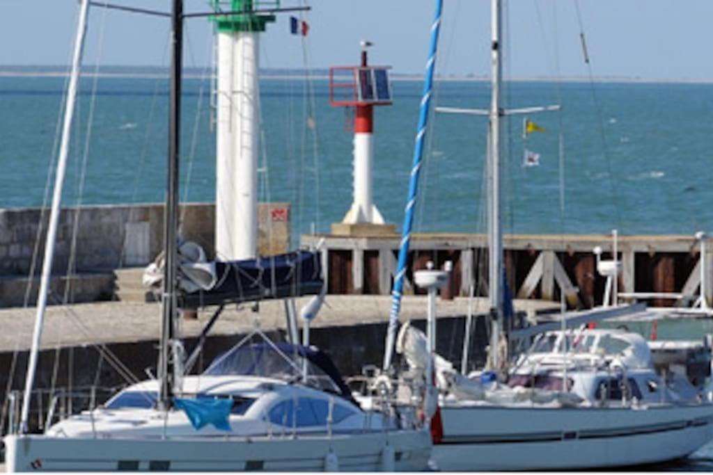 Le Clos Des Flots - La Plage La Flotte Exteriér fotografie